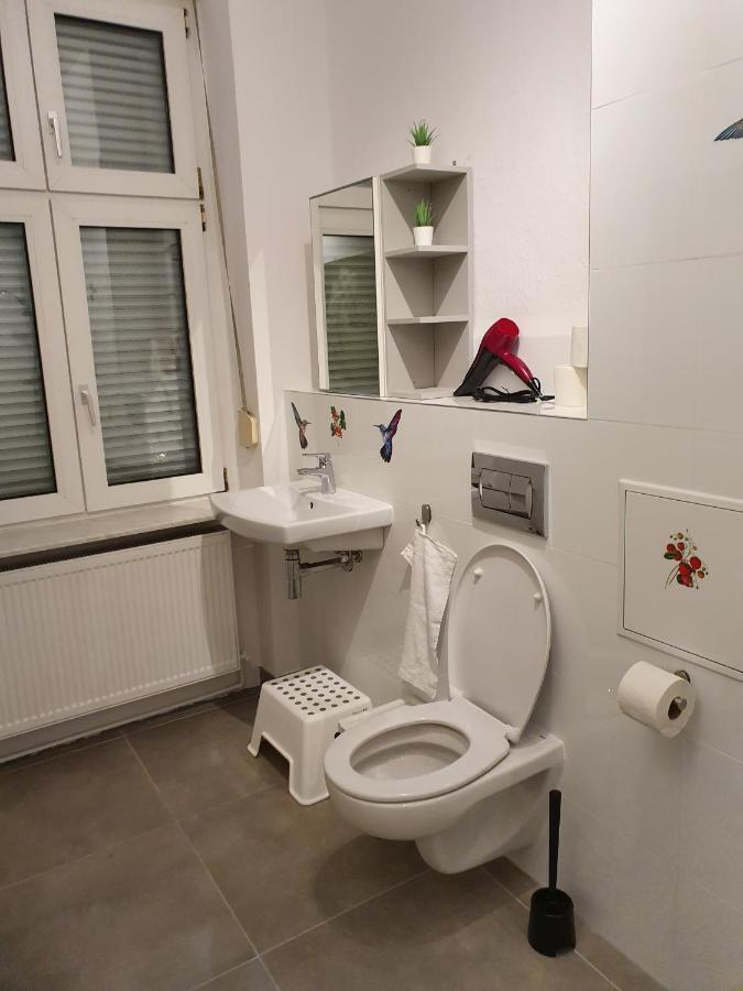 Central Lichtenberger Apartment for 6 People Berlin Exterior foto